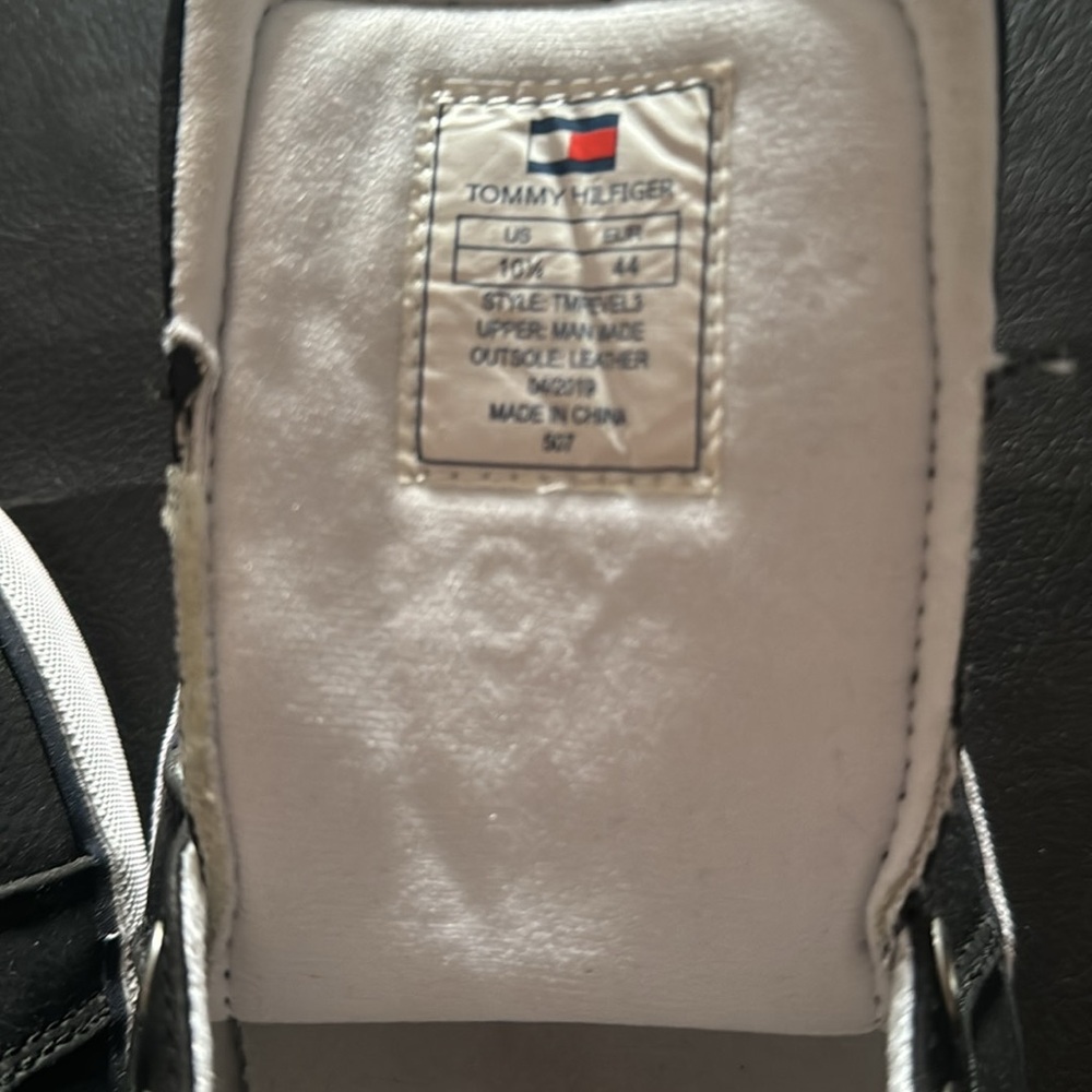 Tommy Hilfiger Black men Shoes Size 10 1/2 Used - Picture 4 of 5